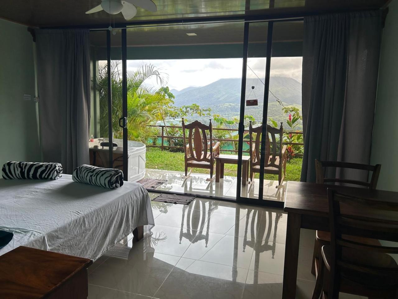 Encanto Arenal Lodge La Fortuna Номер фото